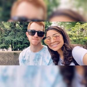 Meet your Posher, Leslie